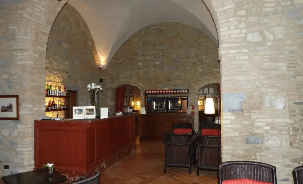 Castello del Nero Bar