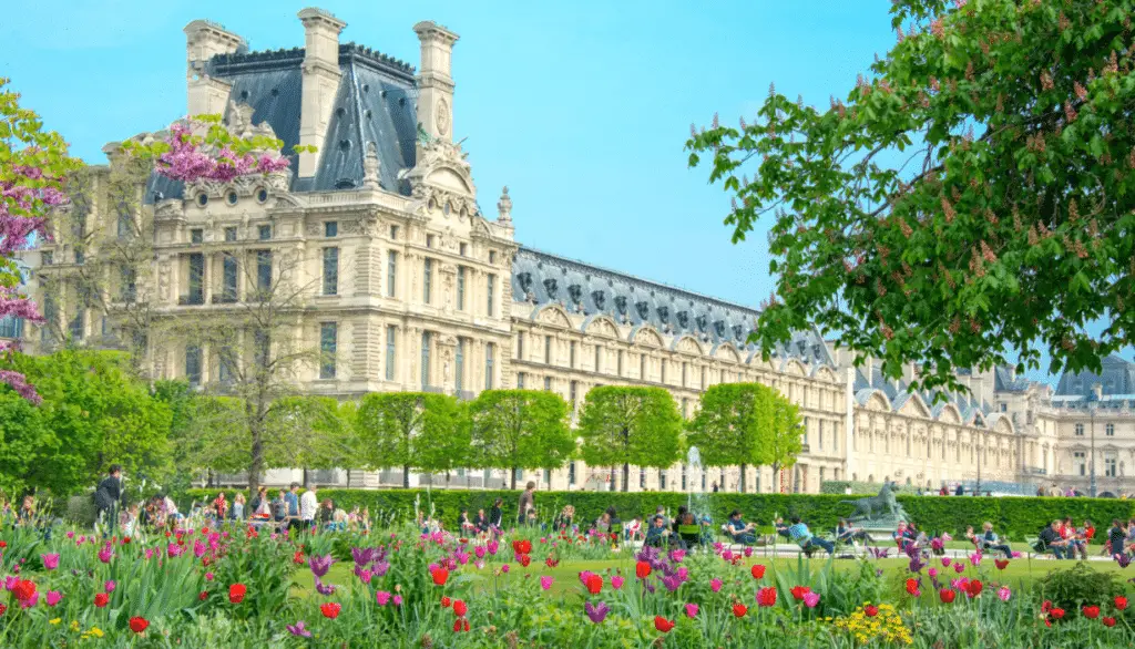 Palais du Louvre and Jardin des Tuileries