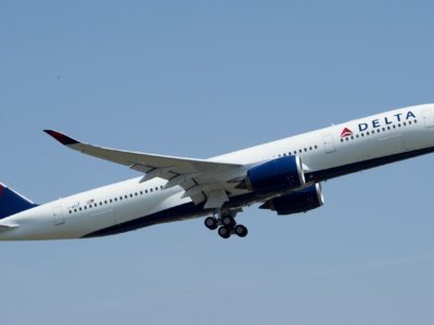 Guide to Delta Airlines & SkyMiles (2021)