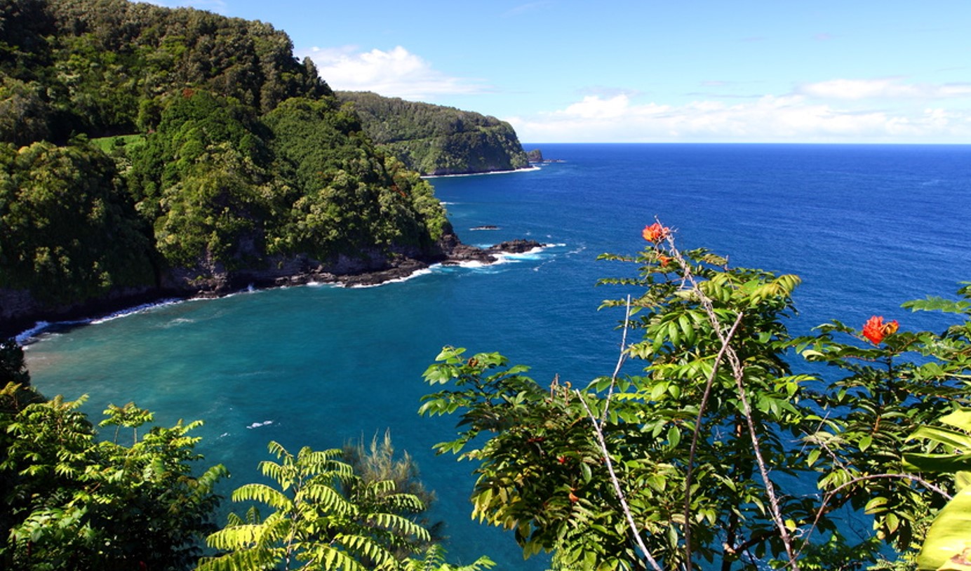 35 Hawaiian Words, Phrases & Greetings to Learn Before Your Next Trip