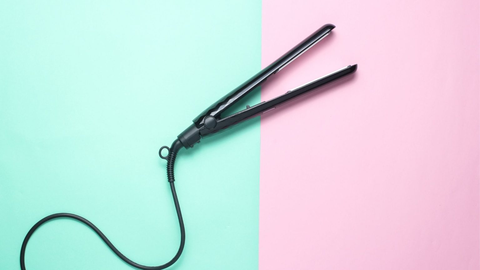 Can You Bring a Hair Dryer on a Plane?