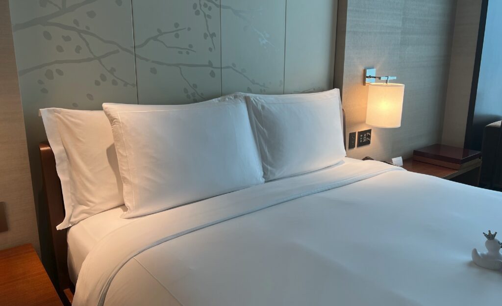 Tokyo King Bed Pillows